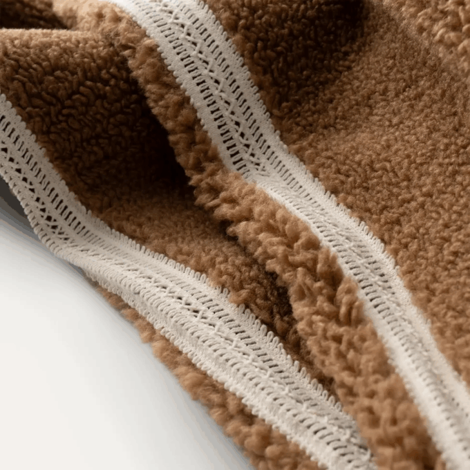 Chaqueta Nikia Crochet UGGfluff Chaqueta Nikia Crochet UGGfluff