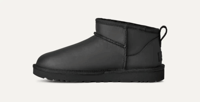 Classic Ultra Mini Leather Classic Ultra Mini Leather