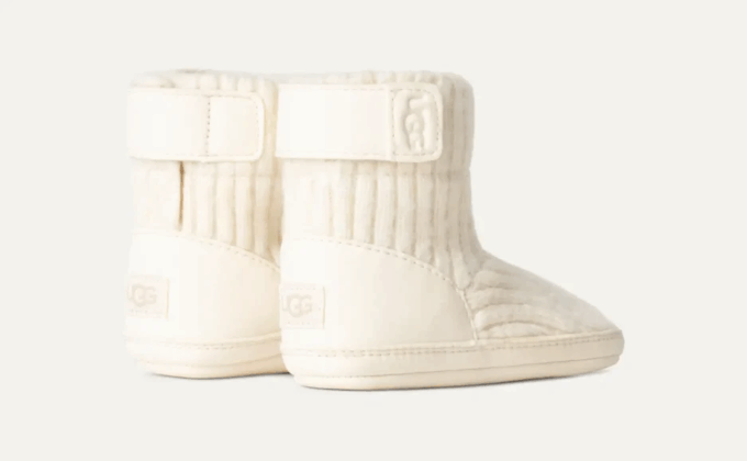 Skylar y gorro UGG